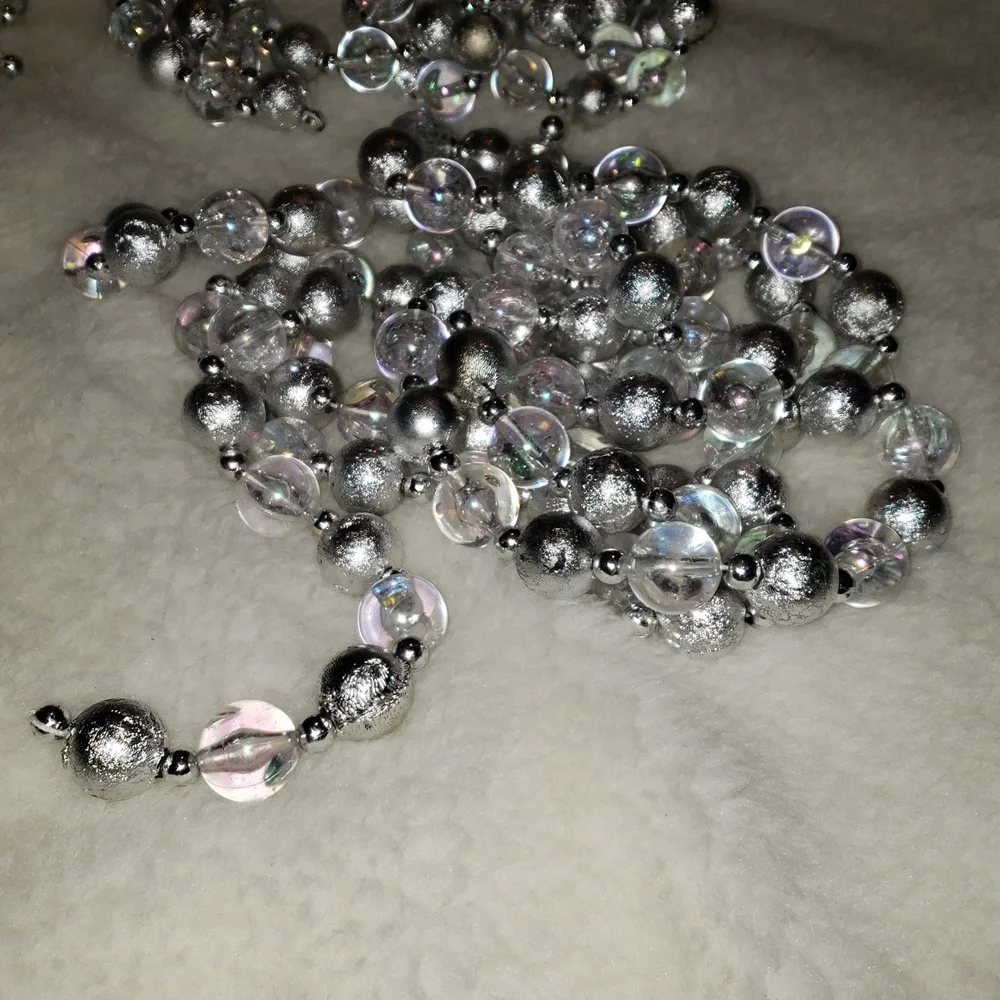 Elegant Silver Beaded Garland